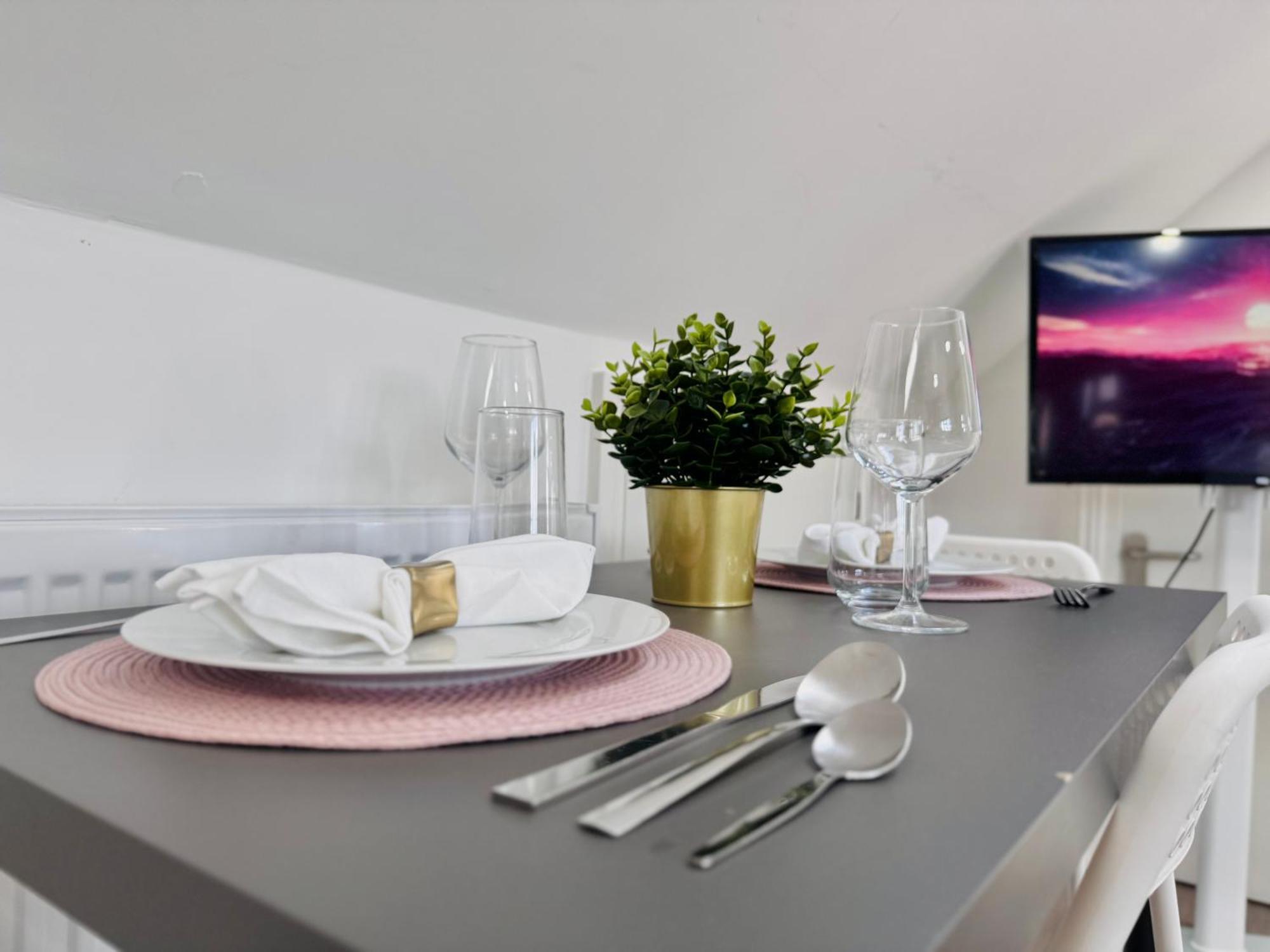 Bright Studio Loft 30Min To Central Лондон Экстерьер фото
