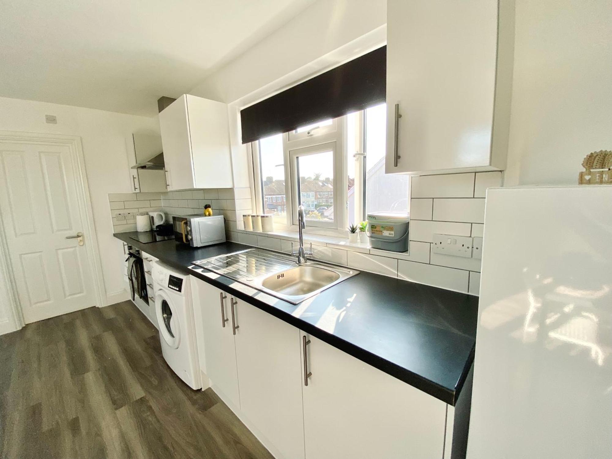 Bright Studio Loft 30Min To Central Лондон Экстерьер фото